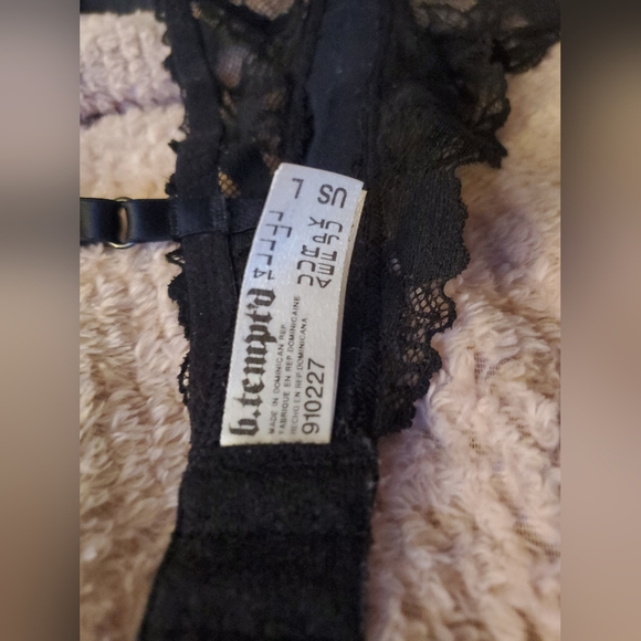 B.tempt'd wireless bra size large lace bralett - Picture 5 of 9